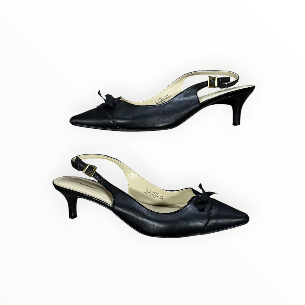 AVENUE KITTEN HEELS