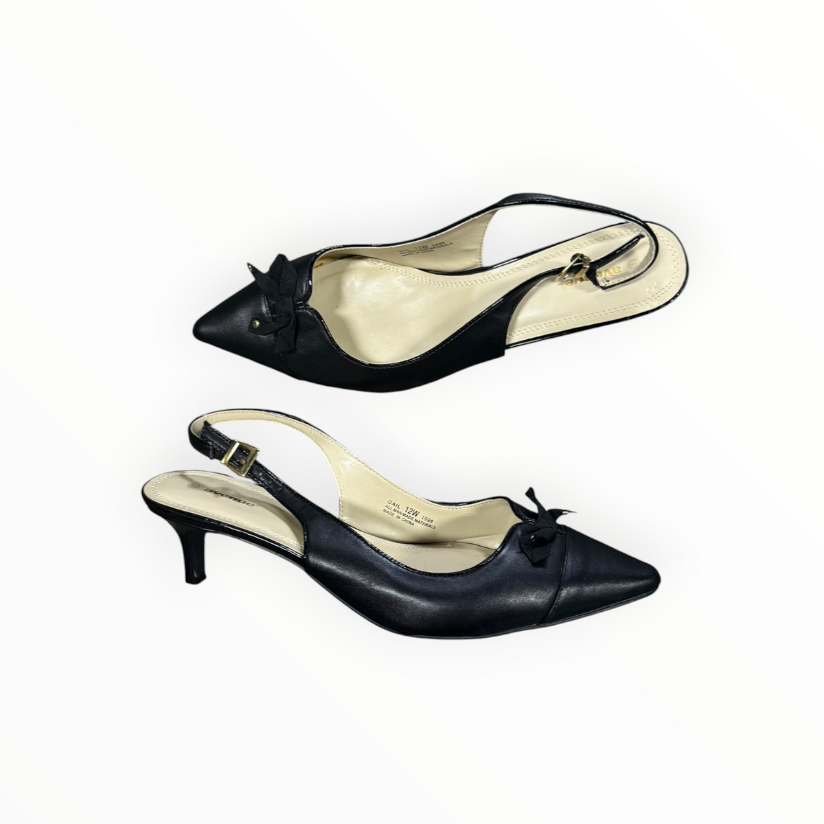AVENUE KITTEN HEELS