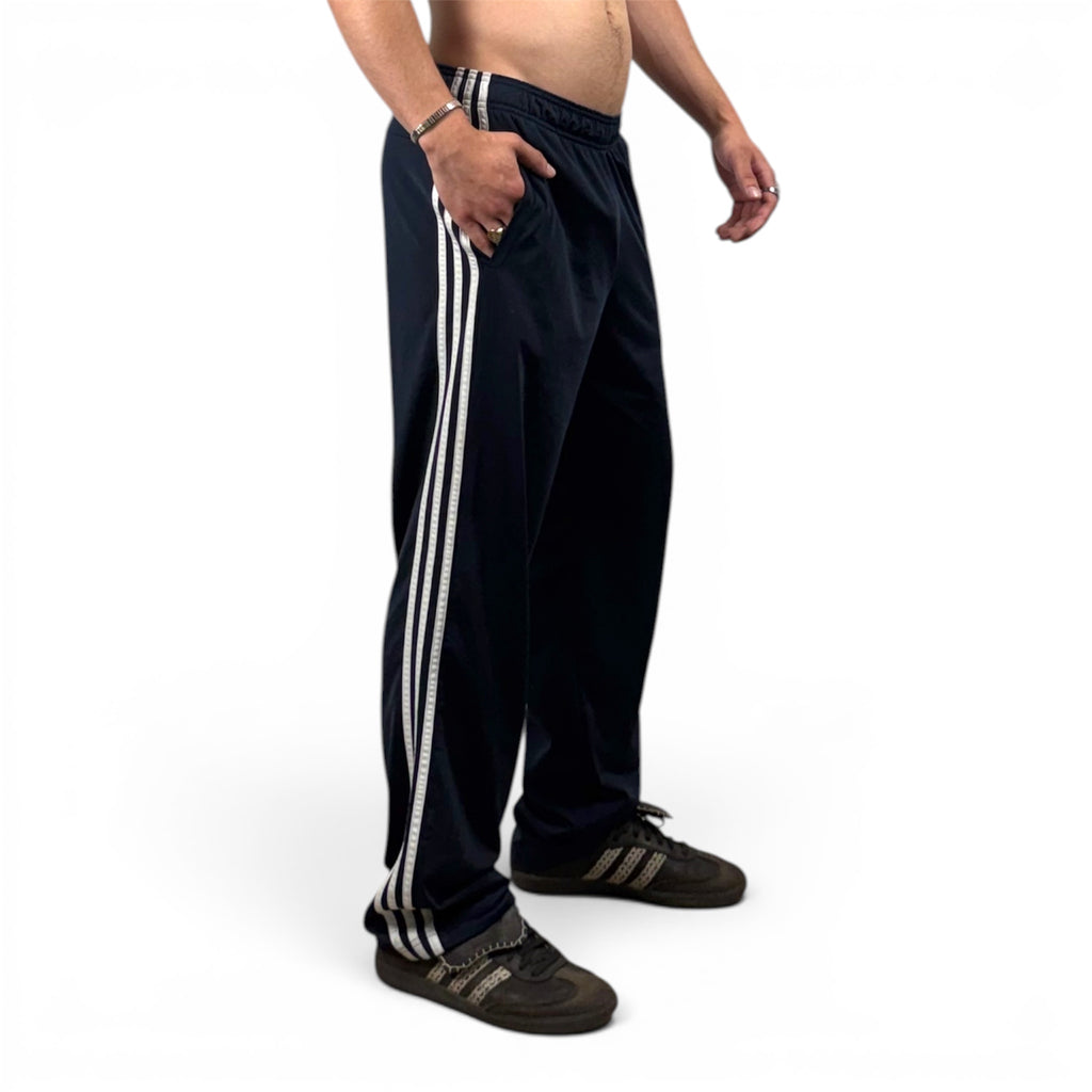 NAVY ADIDAS SWEATS