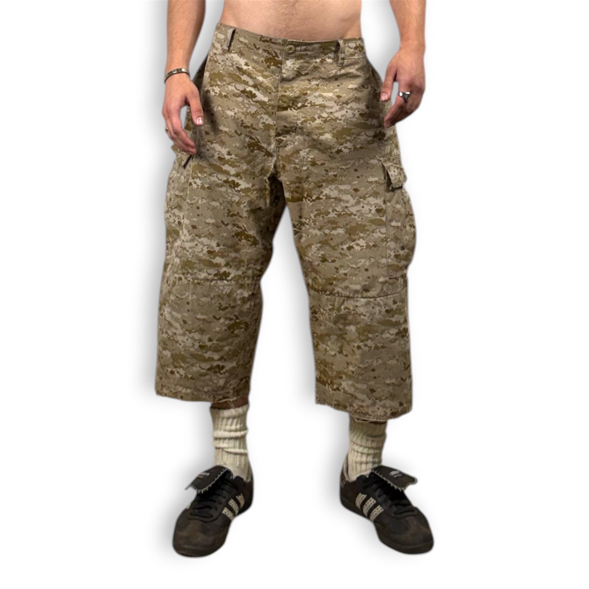 CAMO LONG SHORTS