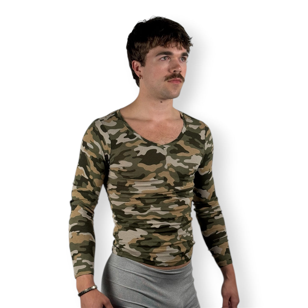 CAMO COMPRESSION SWEATSHIRT