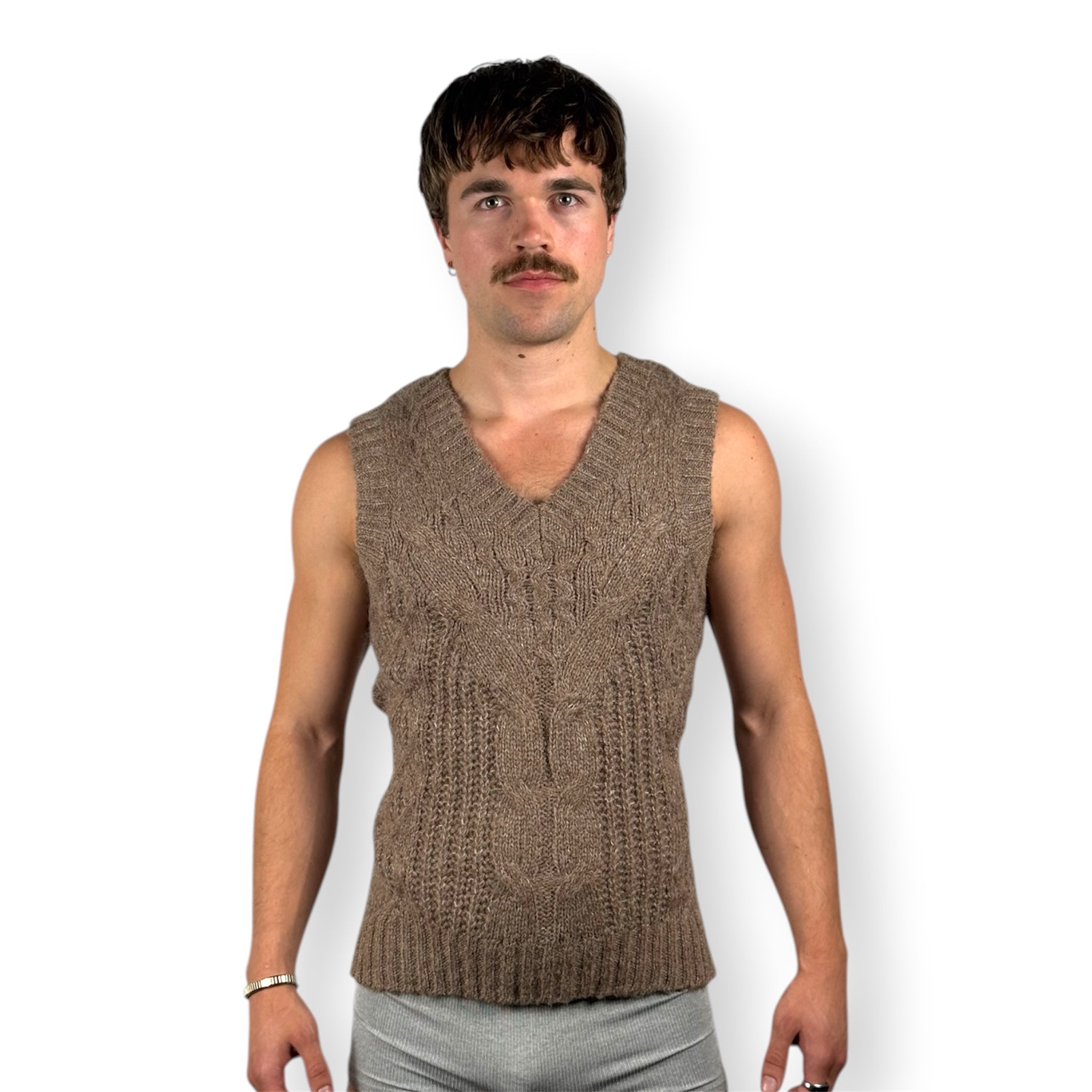 WOOL KNITTED VEST